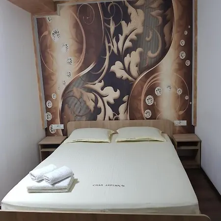 Casa Lipianu 3* Târgu Jiu