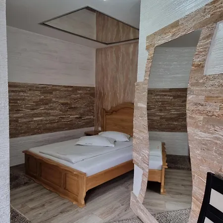 Πανσιόν Casa Lipianu 3*