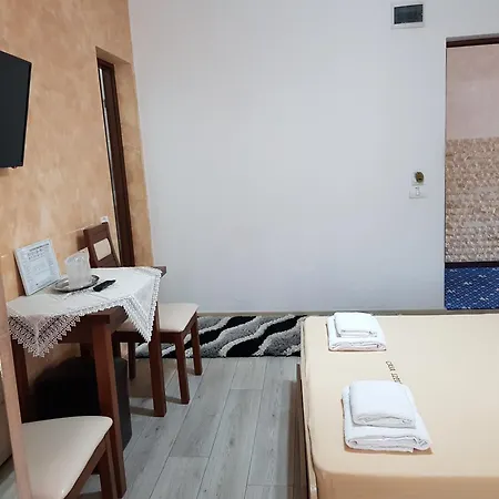Πανσιόν Casa Lipianu Târgu Jiu