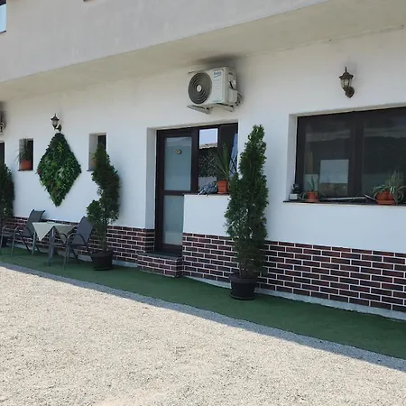 Casa Lipianu 3* Târgu Jiu
