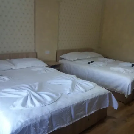 Casa Lipianu Πανσιόν